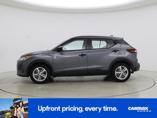 Gray 2023 Nissan Kicks S