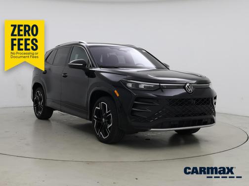Black 2025 Volkswagen Tiguan SEL R-Line