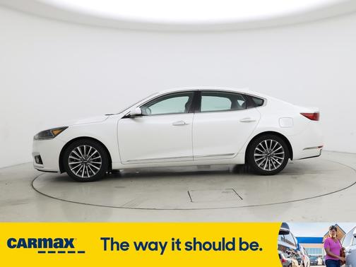 2017 Kia Cadenza Premium