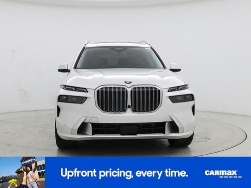 White 2023 BMW X7 xDrive40i