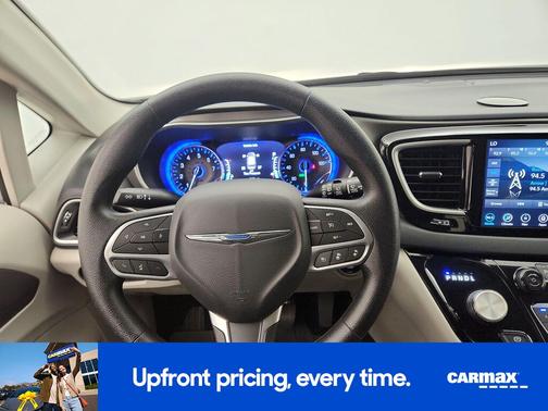 2020 Chrysler Pacifica Touring