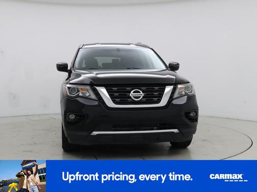 Black 2019 Nissan Pathfinder SV