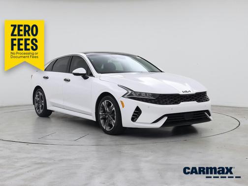 White 2022 Kia K5 EX