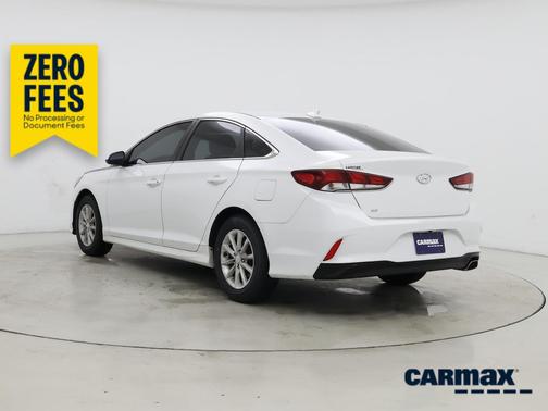 White 2018 Hyundai SONATA SE