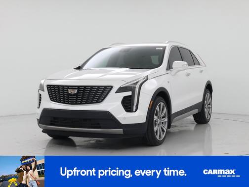 White 2019 Cadillac XT4 Luxury