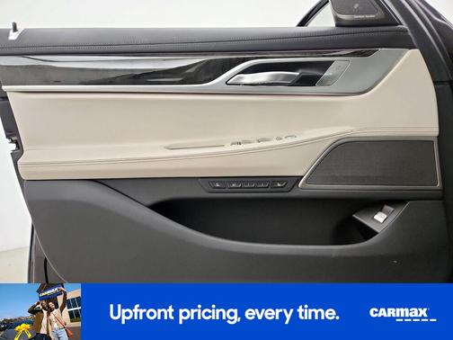 Blue 2021 BMW 750 I xDrive