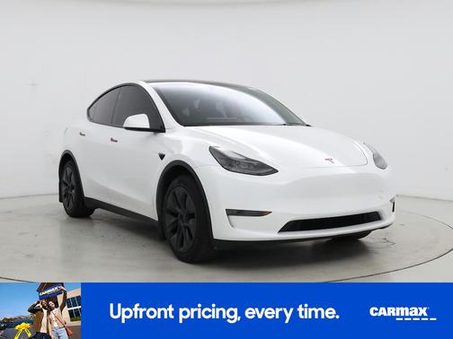 White 2024 Tesla Model Y Long Range