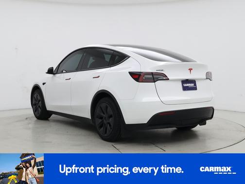White 2024 Tesla Model Y Long Range