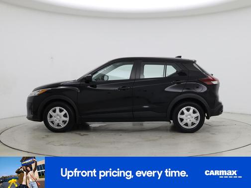 Black 2022 Nissan Kicks S