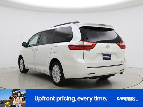 2017 Toyota Sienna XLE