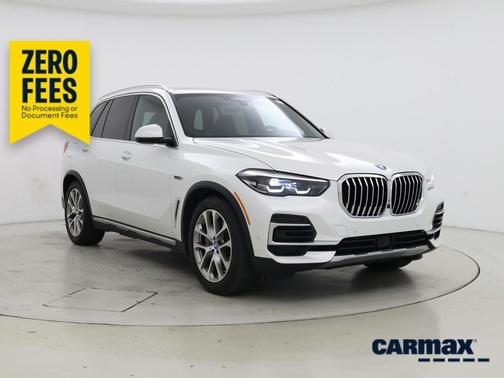 White 2022 BMW X5 PHEV XDrive45e