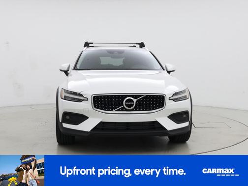 2021 Volvo V60 Cross Country T5