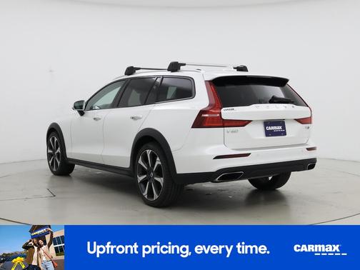 2021 Volvo V60 Cross Country T5