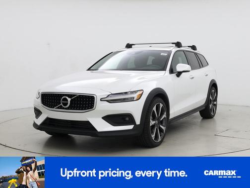 2021 Volvo V60 Cross Country T5