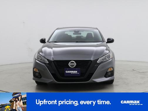 Gray 2022 Nissan Altima SR