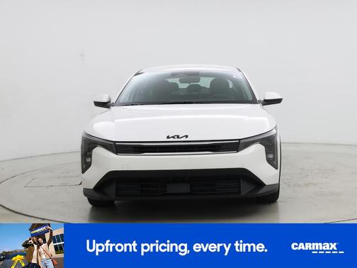 White 2025 Kia K4 LX