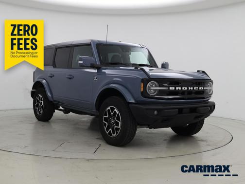 Blue 2024 Ford Bronco Outer Banks