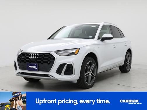 White 2021 Audi Q5 e Premium Plus