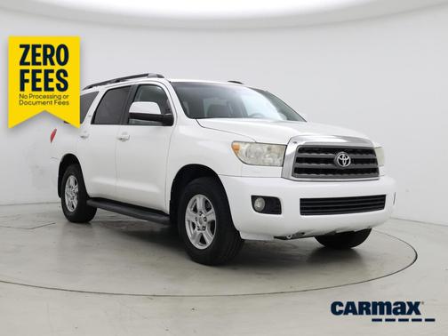 White 2017 Toyota Sequoia SR5