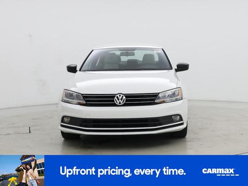 White 2016 Volkswagen Jetta Sport