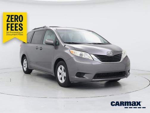 Silver 2014 Toyota Sienna LE