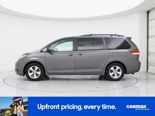 Silver 2014 Toyota Sienna LE