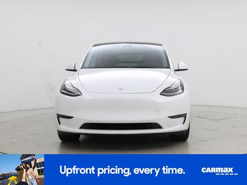 White 2023 Tesla Model Y