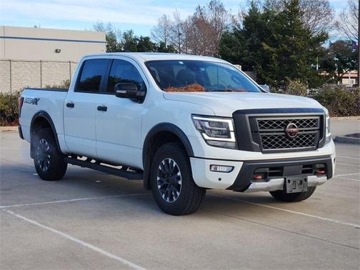 2024 Nissan Titan PRO-4X