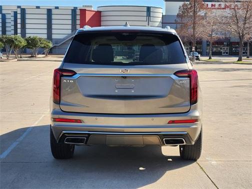 2023 Cadillac XT6 Premium Luxury FWD
