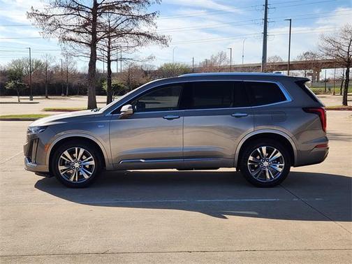 2023 Cadillac XT6 Premium Luxury FWD