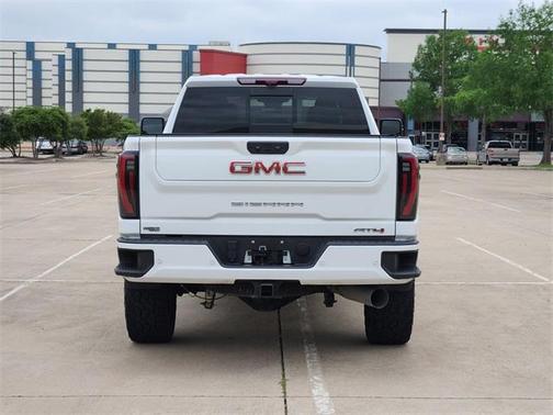 2024 GMC Sierra 2500 AT4