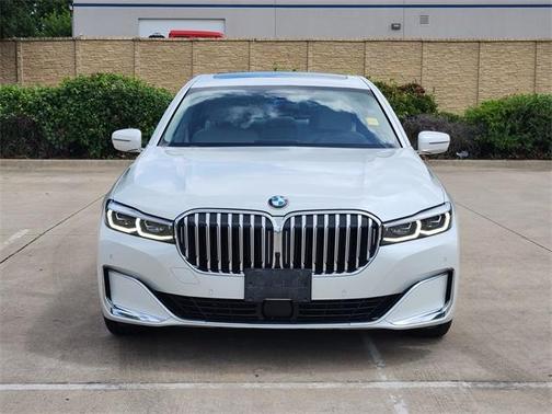 2021 BMW 740 i