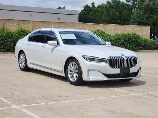 2021 BMW 740 i