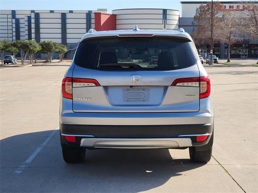 2019 Honda Pilot Touring 7-Passenger