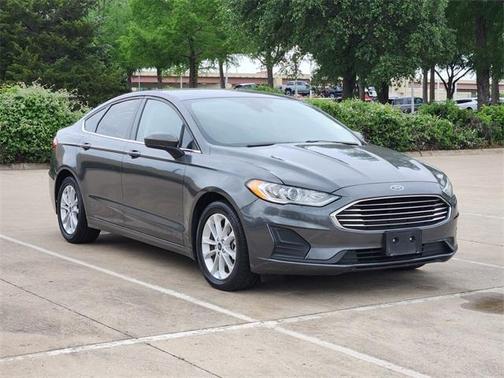 2020 Ford Fusion SE