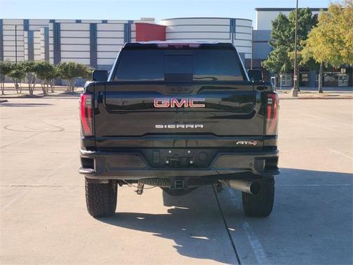 2024 GMC Sierra 2500 AT4