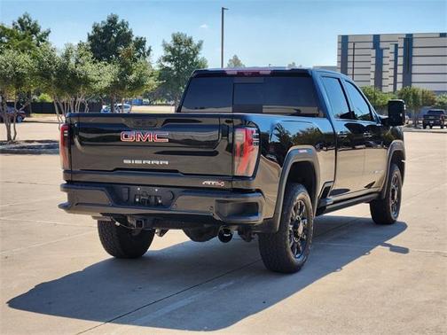 2024 GMC Sierra 2500 AT4