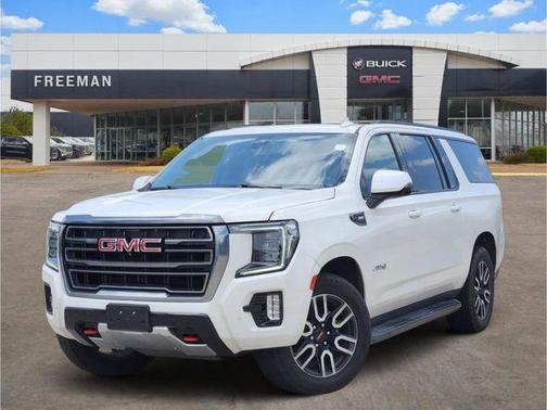 White Frost Tri-Coat 2022 GMC Yukon XL AT4