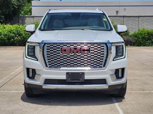 White Frost Tri-Coat 2023 GMC Yukon Denali