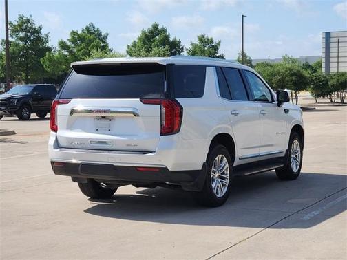 2022 GMC Yukon SLT