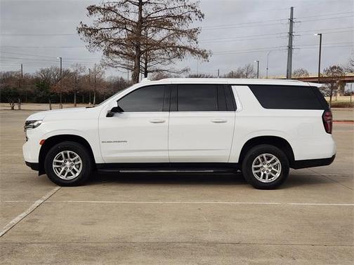 2023 Chevrolet Suburban LS