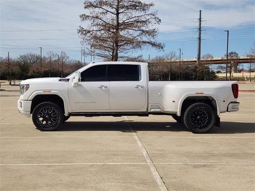 2023 GMC Sierra 3500 Denali