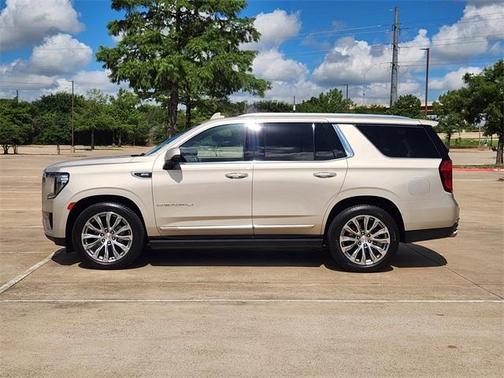 2022 GMC Yukon Denali