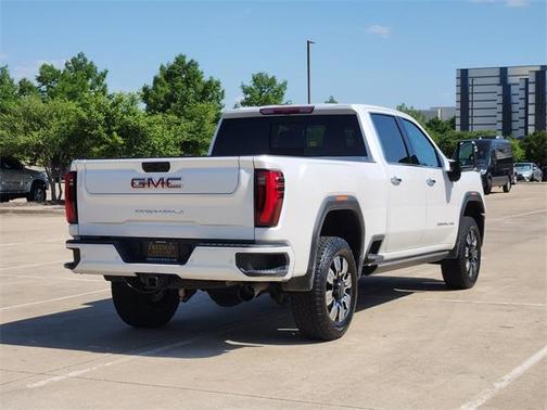 2024 GMC Sierra 2500 Denali