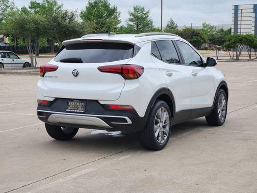 White Frost Tri-Coat 2020 Buick Encore GX Select