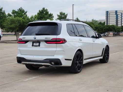 2023 BMW X7 xDrive40i