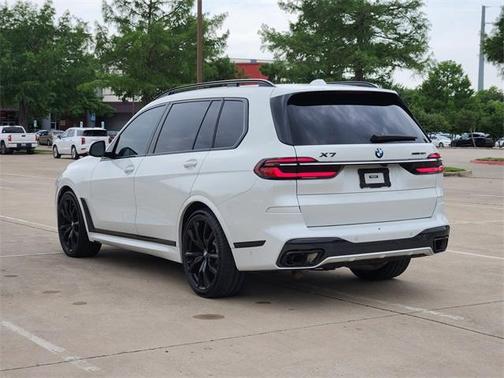 2023 BMW X7 xDrive40i