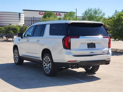 2025 GMC Yukon XL Denali