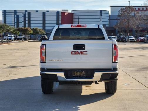 2016 GMC Canyon Base