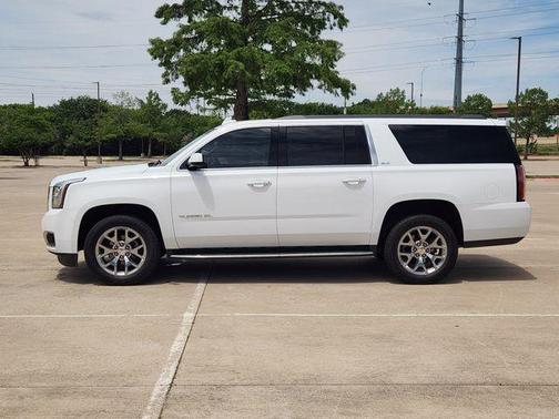 Summit White 2018 GMC Yukon XL SLT